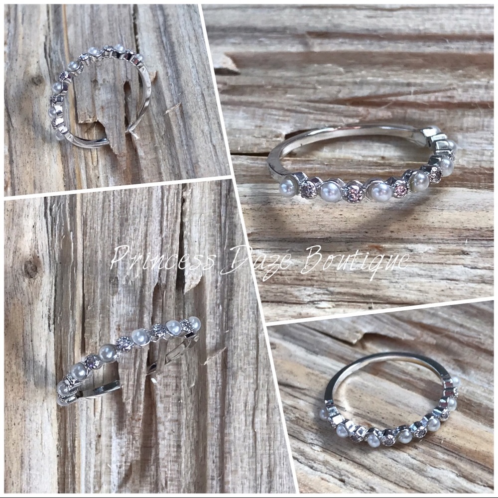Silver Pearl Diamond CZ Ring‎